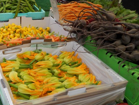 Farmer's Market in Corona Del Mar
